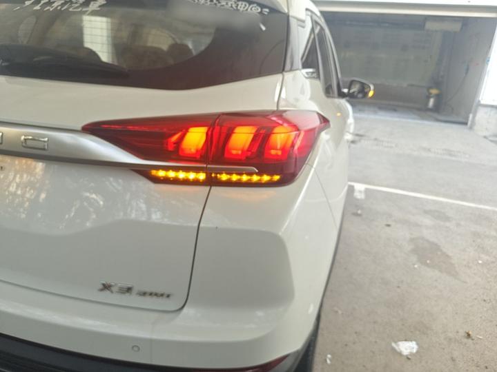 BAIC X3 2019 1.5T MT Starlight photo 7