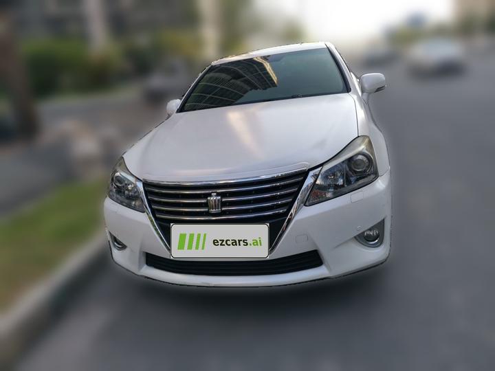 Crown 2012 2.5L Royal photo 2