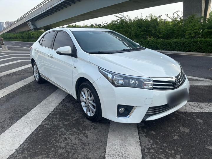 Corolla 2014 1.6L CVT GL-i photo 3