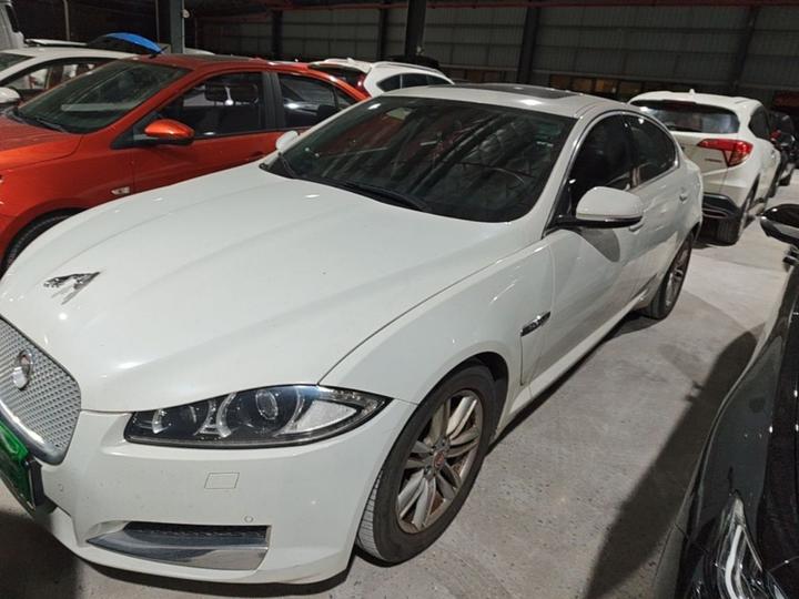 XF 2015 XF 2.0T