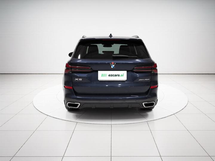X5 2023 xDrive 30Li Exclusive M M Sport Night Package photo 5
