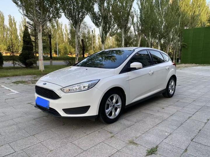 Focus 2018 Hatchback Classic 1.6L AT Comfort