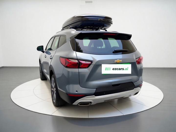 2020 650T 7-Seater photo 4