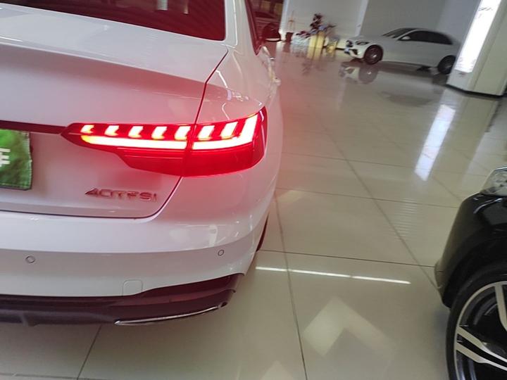 A4L 2022 40 TFSI Luxury Dynamic photo 7