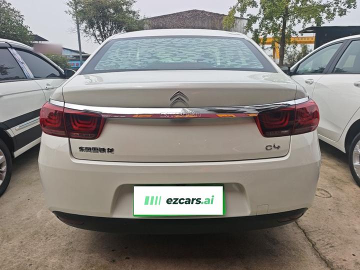 C4 2018 1.6L MT Luxury photo 5