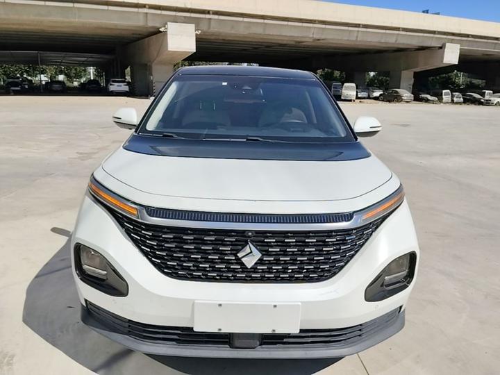 RM-5 2019 1.5T CVT 24 Premium 6-Seater photo 2