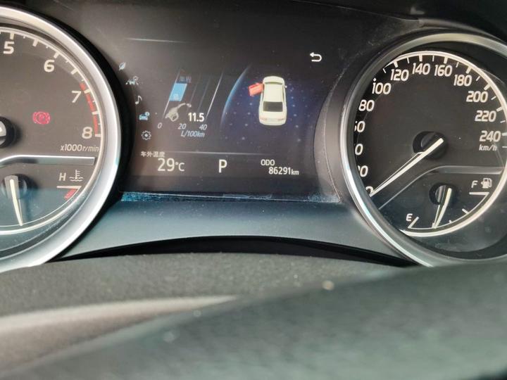 Camry 2018 2.0G Luxury photo 2