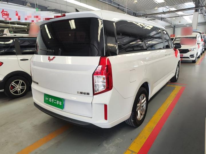 Wuling 2021 1.5T MT Luxury photo 4