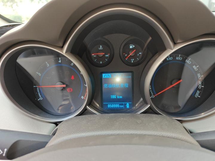 2015 1.5L Classic SE MT photo 8