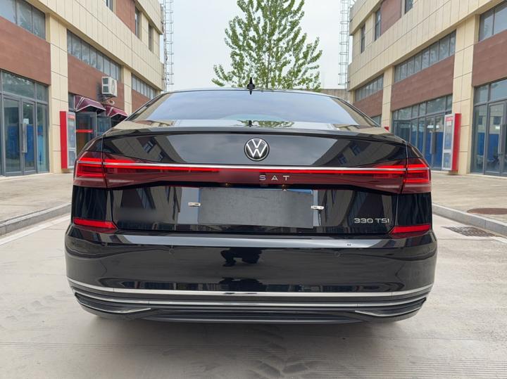 Passat 2023 Facelift 330TSI Elite photo 3