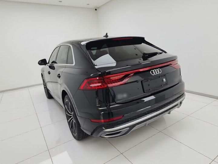 Q8 2021 55 TFSI Dynamic photo 4