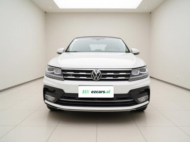 Tiguan L 2021 330TSI AT RWD R-Line photo 2