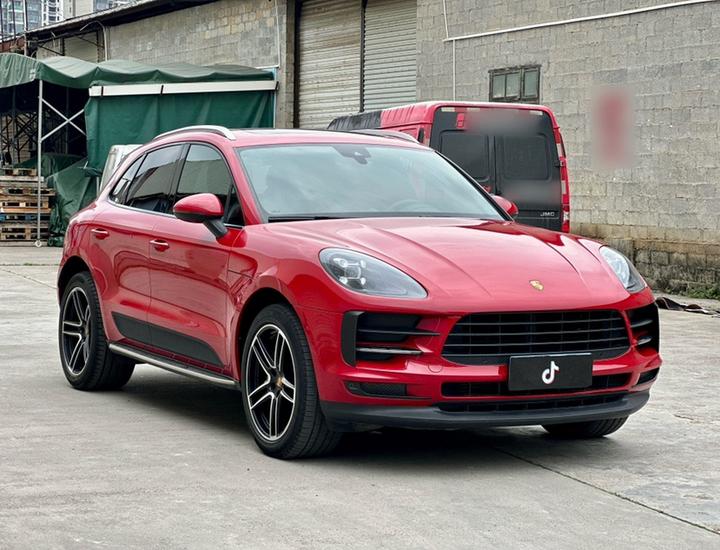 2018 Macan 2.0T photo 3