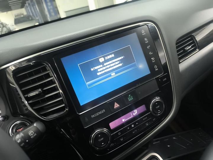 Outlander 2019 2.4L AWD Enjoy 5-Seater China VI photo 8