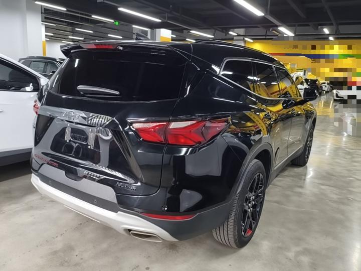 2022 Mild Hybrid 650T Redline 7-Seater photo 4