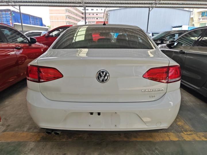 Lamando 2017 230TSI DSG photo 3