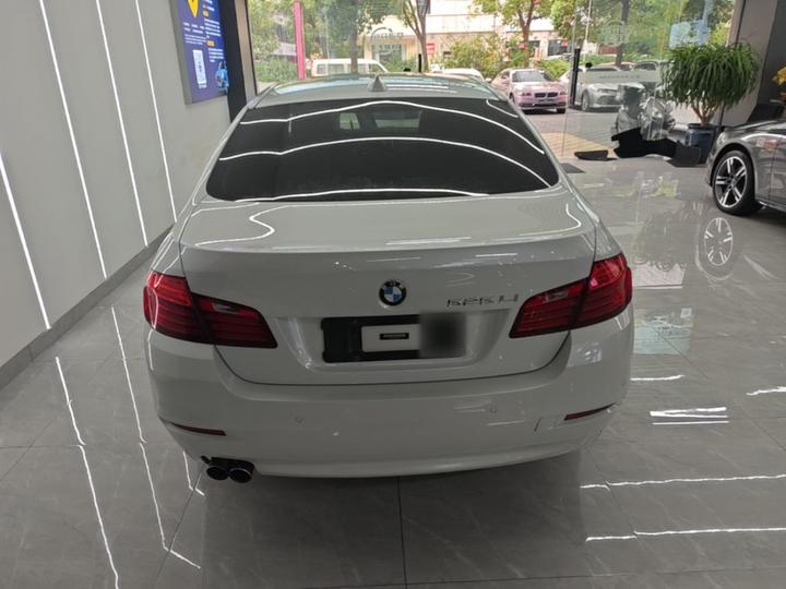 5 Series 2017 520Li photo 3