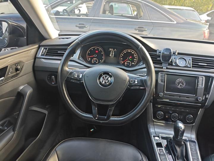 Passat 2017 280TSI DSG photo 6