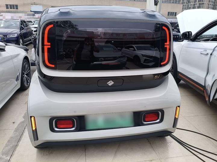 KiWi EV 2022 NCM photo 5