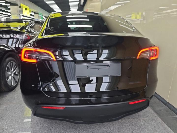 Model Y 2022 RWD photo 3