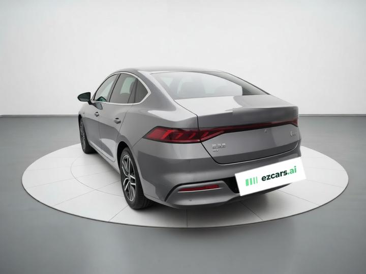 Qin PLUS 2021 EV 500KM Luxury photo 4