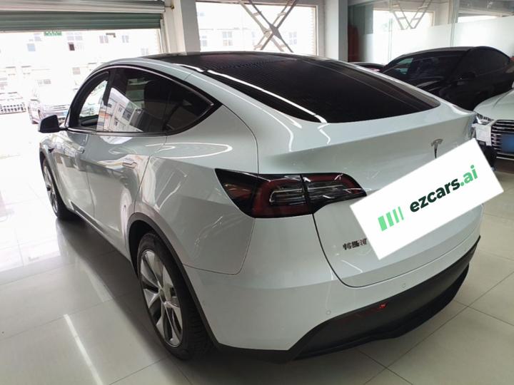 Model Y 2022 Facelift RWD photo 4