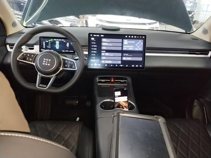 Bluelectric E5 PLUS 2026 165km Long Range Ultra 7-Seater photo 5