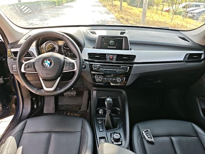 X1 2018 sDrive20Li Leading photo 5