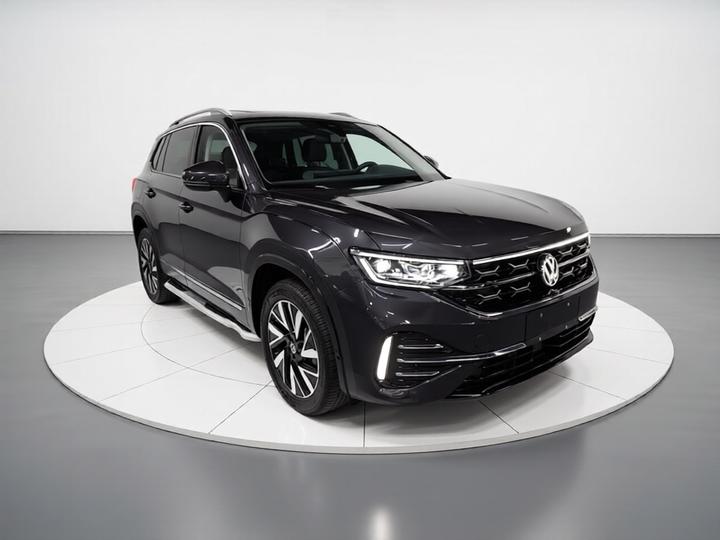 Tayron 2024 330TSI RWD R-Line photo 3
