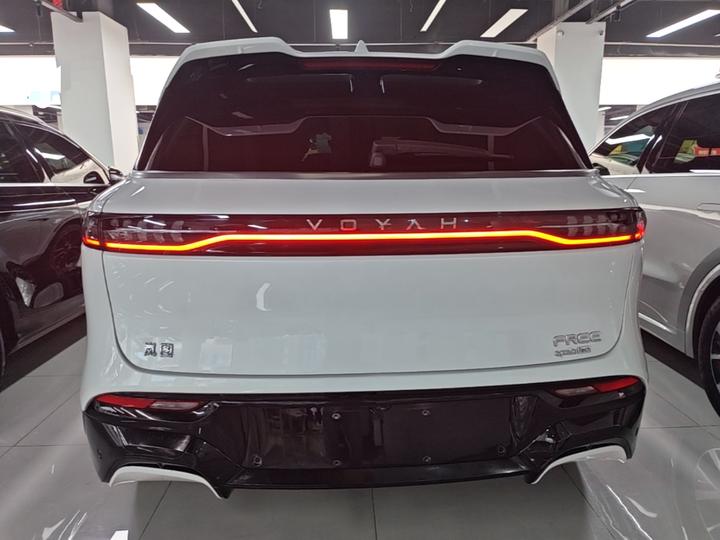 Voyah FREE 2024 Extended Range ADAS photo 5