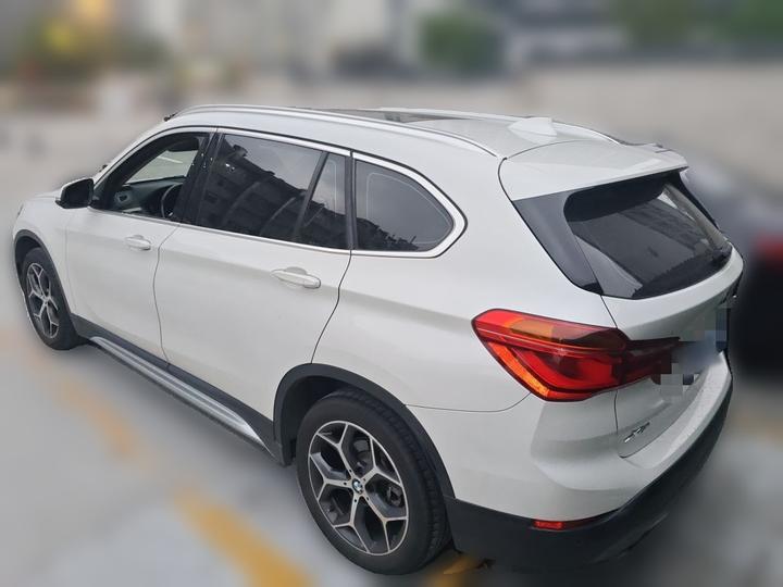 X1 2019 sDrive18Li Exclusive photo 4