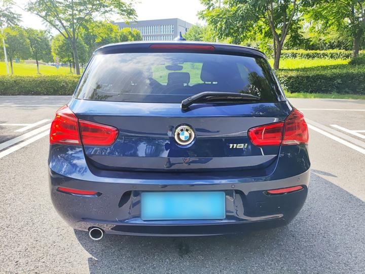 1 Series Imported 2018 118i Leading photo 3