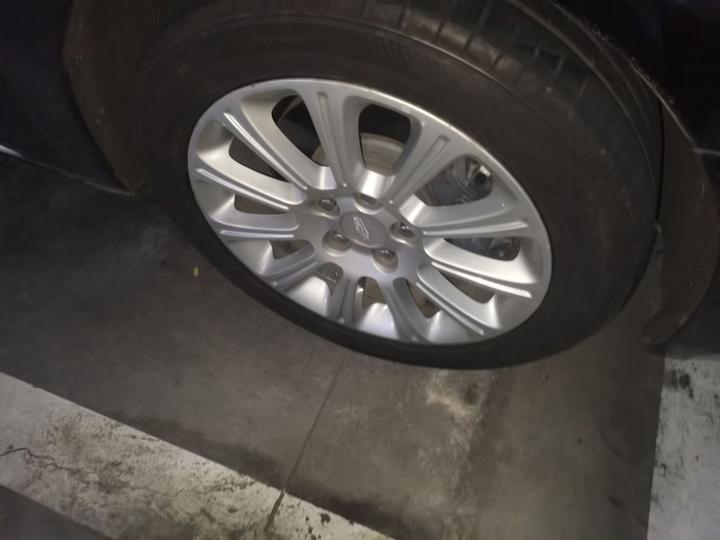 XTS 2017 28T Tech photo 8