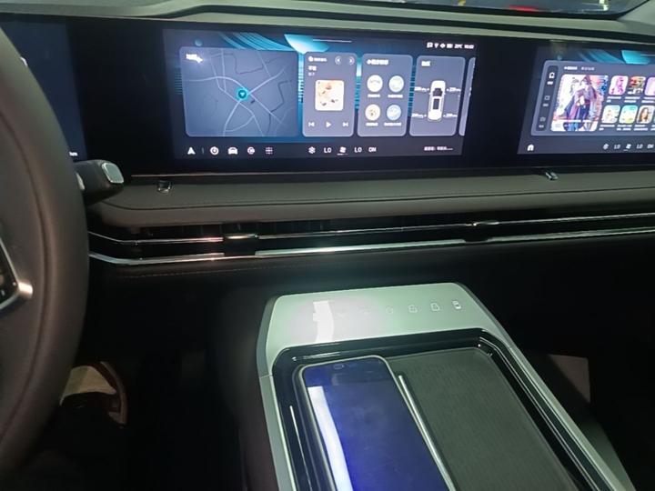 MAXUS G70 2024 2.0T AT 7-Seater photo 8