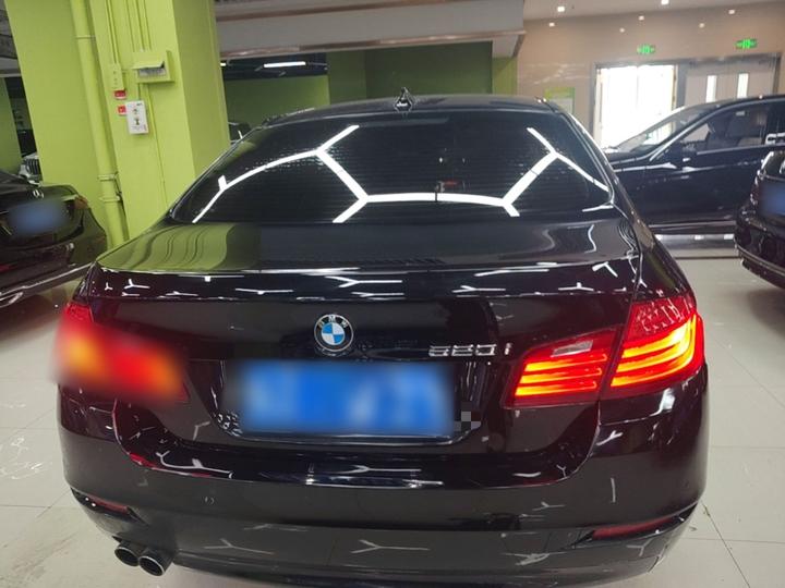 5 Series Imported 2015 520i photo 3