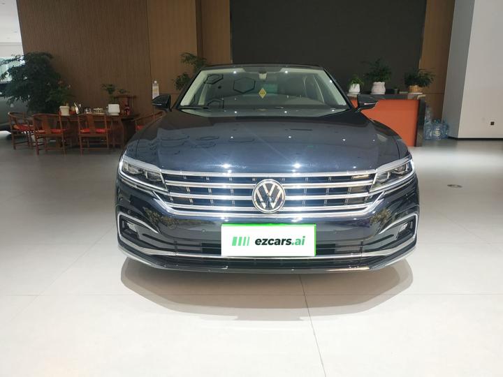 2021 380TSI Luxury photo 2