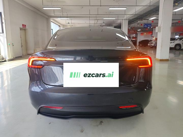 Model 3 2023 RWD photo 5