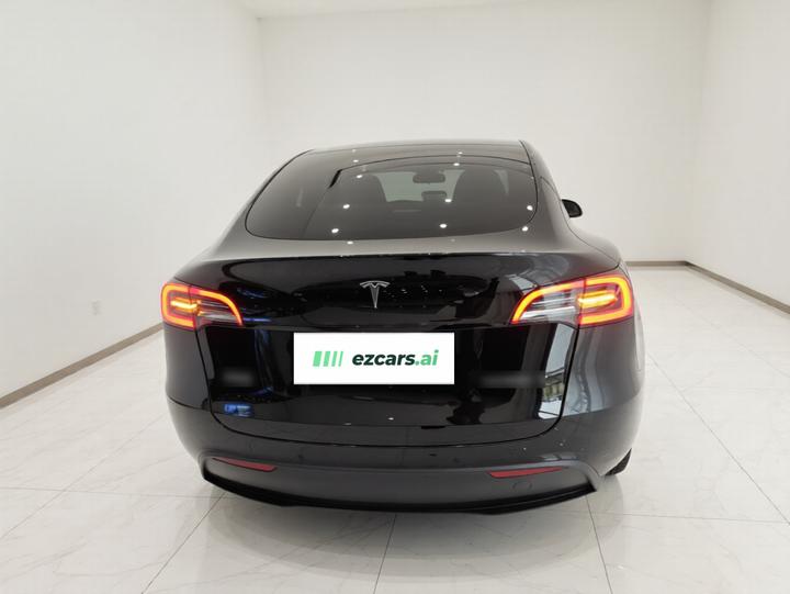 Model Y 2023 RWD photo 3