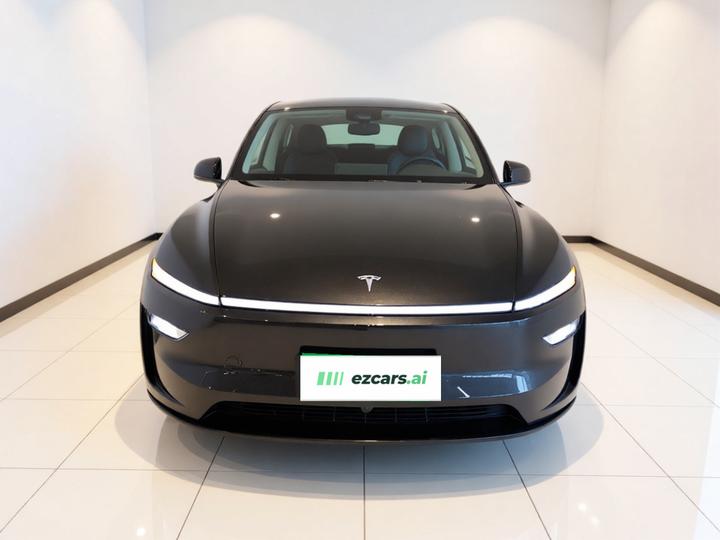 Model Y 2025 RWD photo 2