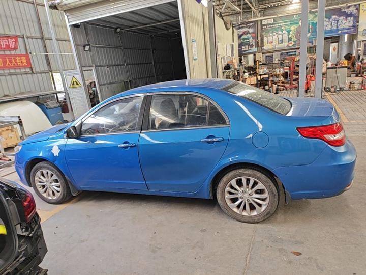 Vision 2016 1.5L MT photo 4