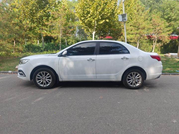 Vision 2019 Upgraded 1.5L MT Luxury China VI photo 8