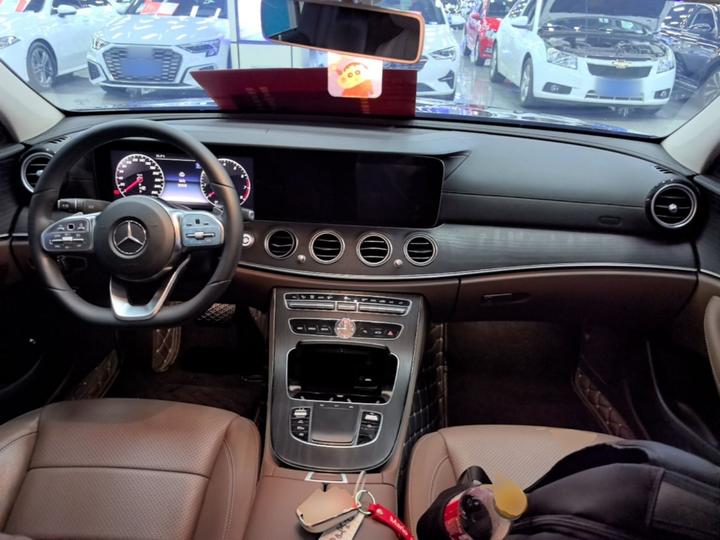 E-Class 2020 Facelift E 300 L Sport Fashion photo 5