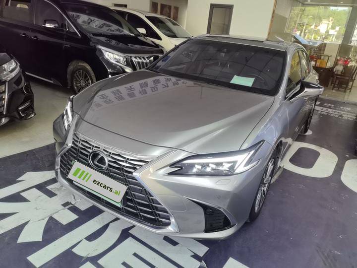 ES 2025 300h Exclusive