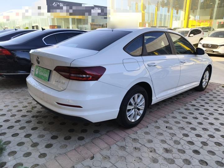 Lavida 2022 1.5L AT photo 4