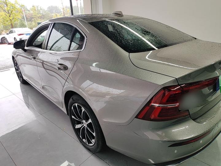 S60 2021 T4 Luxury photo 4