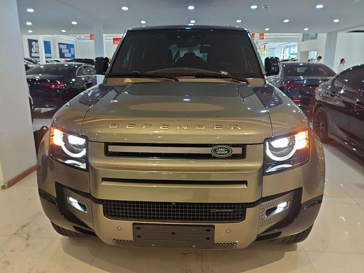 Defender 2023 Facelift 110 3.0T P400 X-DYNAMIC HSE photo 2