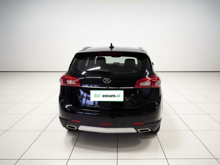 BAIC X65 2015 2.0T AT Comfort photo 3