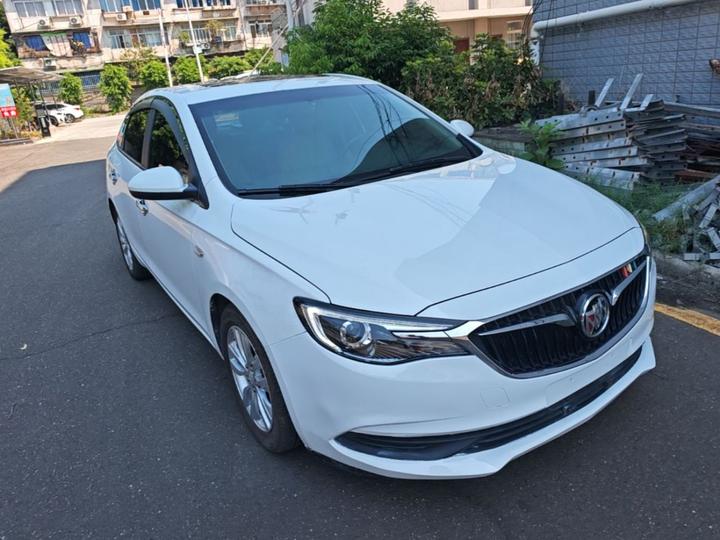 Excelle 2018 15T DCT Elite China V photo 3