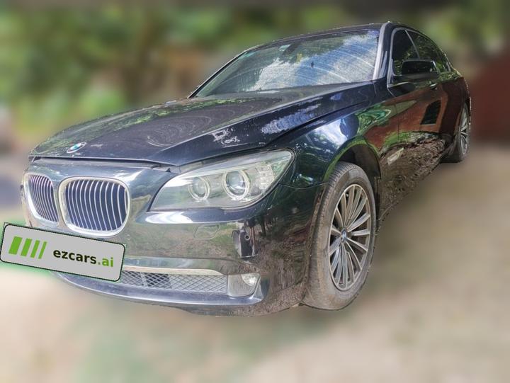 7 Series 2009 740Li Leading