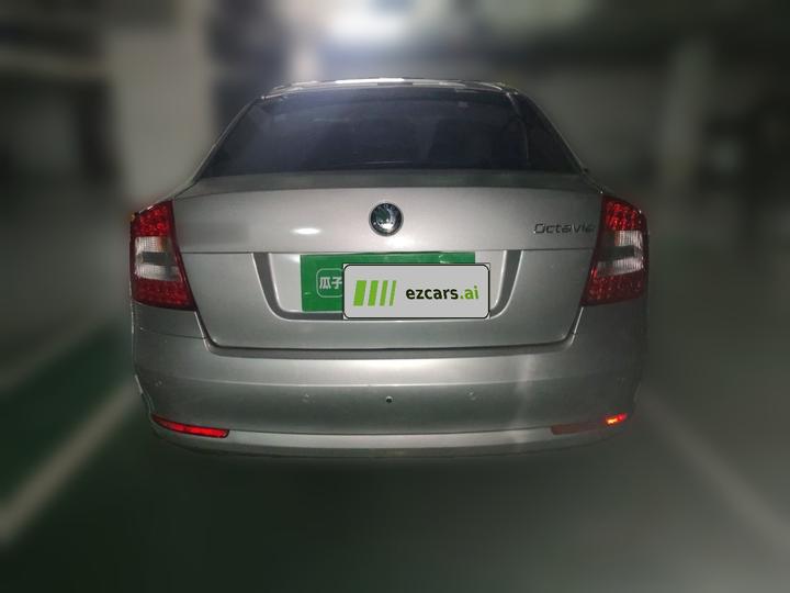 Octavia 2013 1.6L AT photo 5